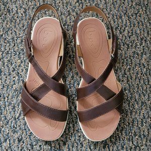 NWOT b.o.c. sandals Size 11 Coffee Color